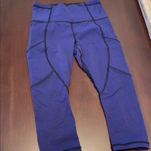 Lululemon outrun crop pants, geo print, 4